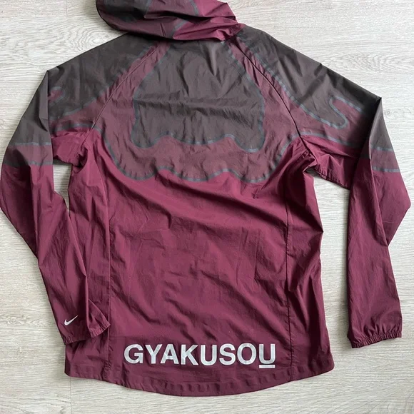 Nike X Undercover Gyakusou hooded Light weight Jacket - Picture 6 of 7